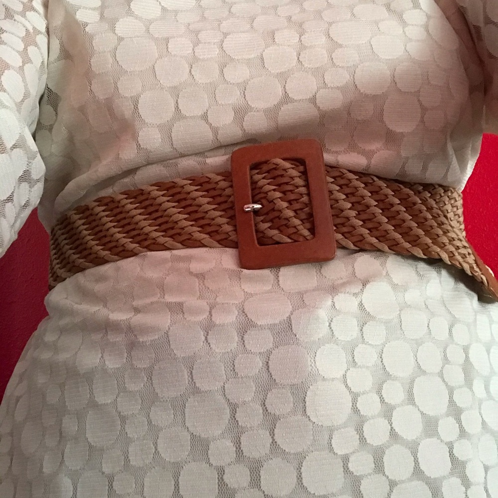 🍃🍂Calvin Klein leather belt tan and ivory